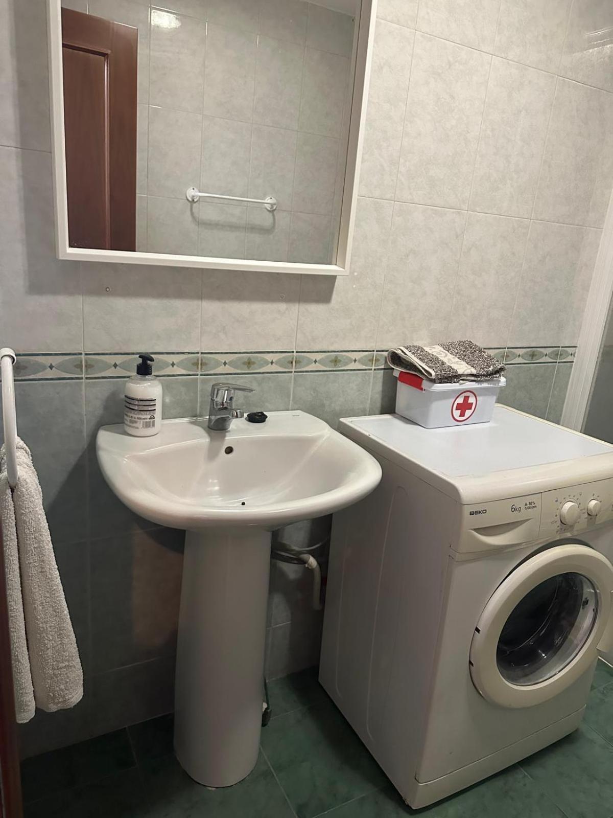 Apartamento En Junto Al Paseo Marítimo *